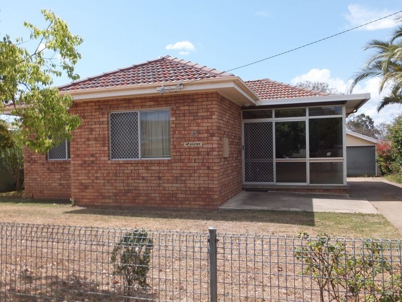 25 Elm Street, Tamworth NSW 2340