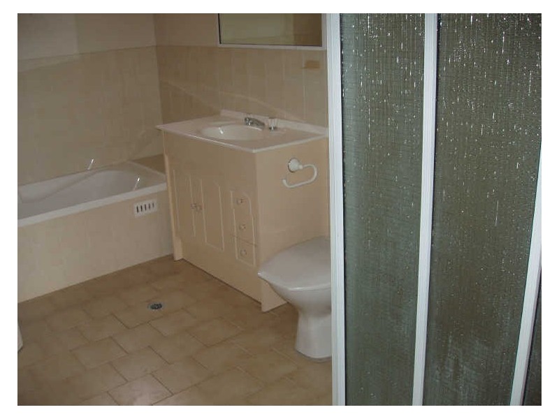 3/12 Illoura Street, Tamworth NSW 2340