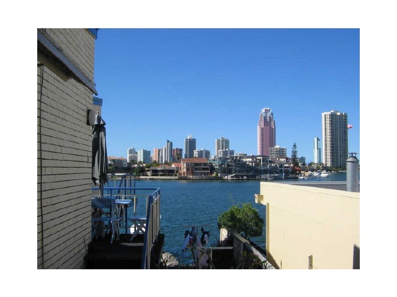 7/107 Stanhill Drive, Surfers Paradise QLD 4217