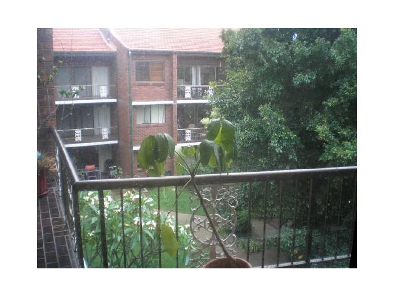 18/3642 Main Beach Pde, Main Beach QLD 4217