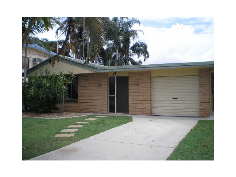 8 Tiwi Street, Sorrento QLD 4217