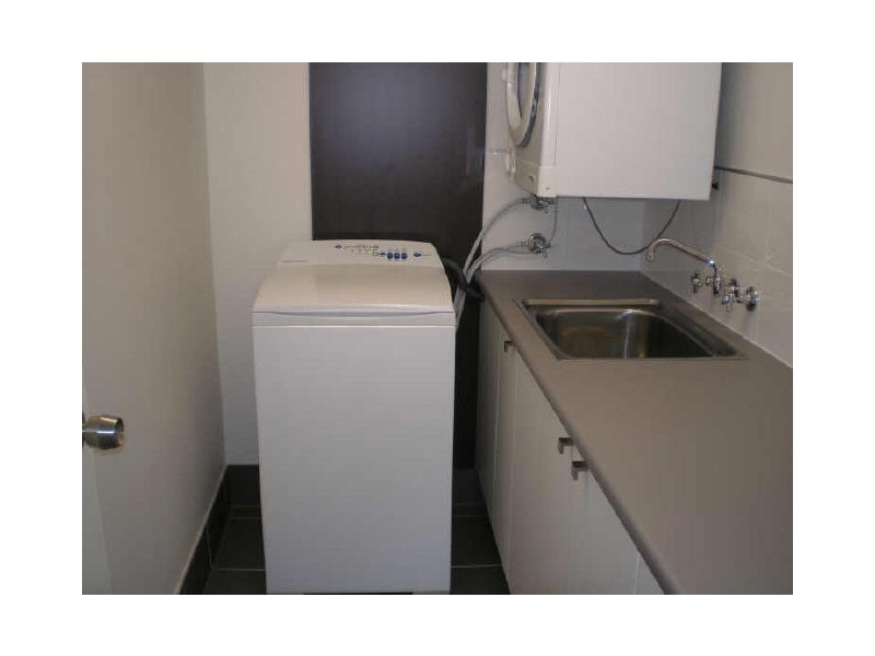 4/189 Surf Parade, Surfers Paradise QLD 4217