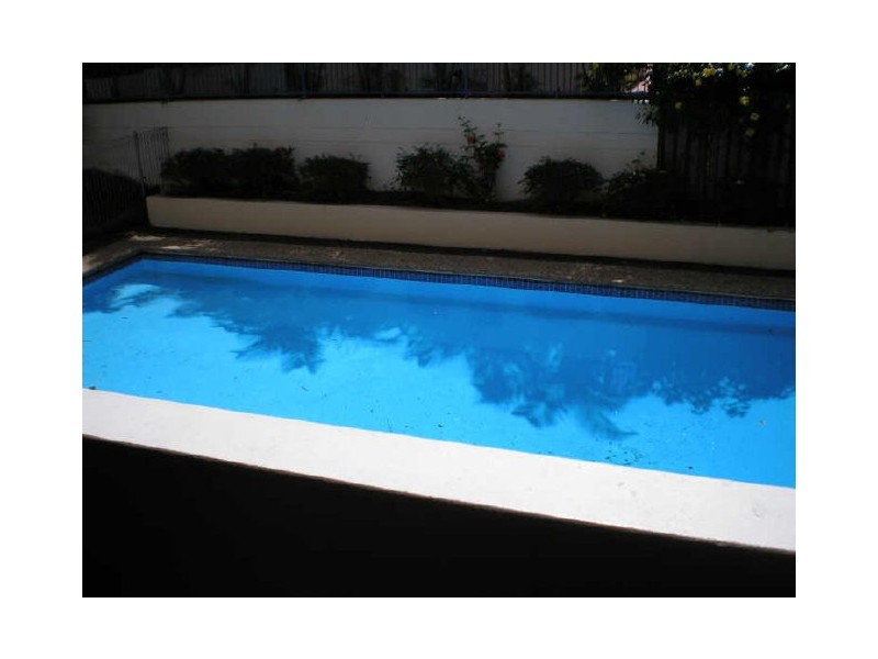 4/189 Surf Parade, Surfers Paradise QLD 4217