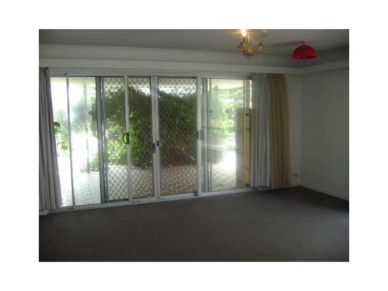 4/12 Markwell Ave, Surfers Paradise QLD 4217