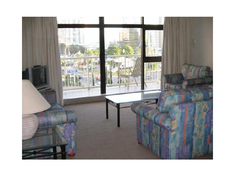 5 F/3277 Gold Coast Hwy, Beachpoint, Surfers Paradise QLD 4217