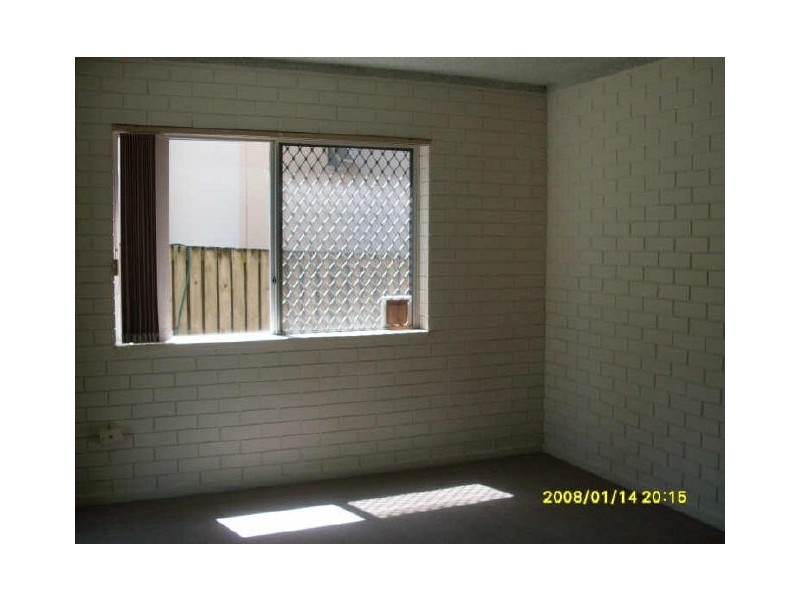 1/12 Markwell Av, Surfers Paradise QLD 4217