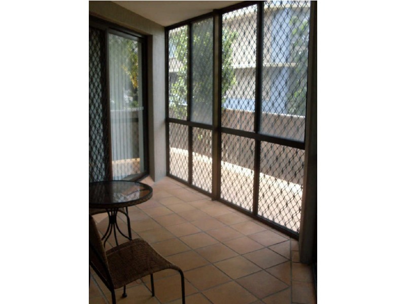 1/5 Old Burleigh Road, Surfers Paradise QLD 4217