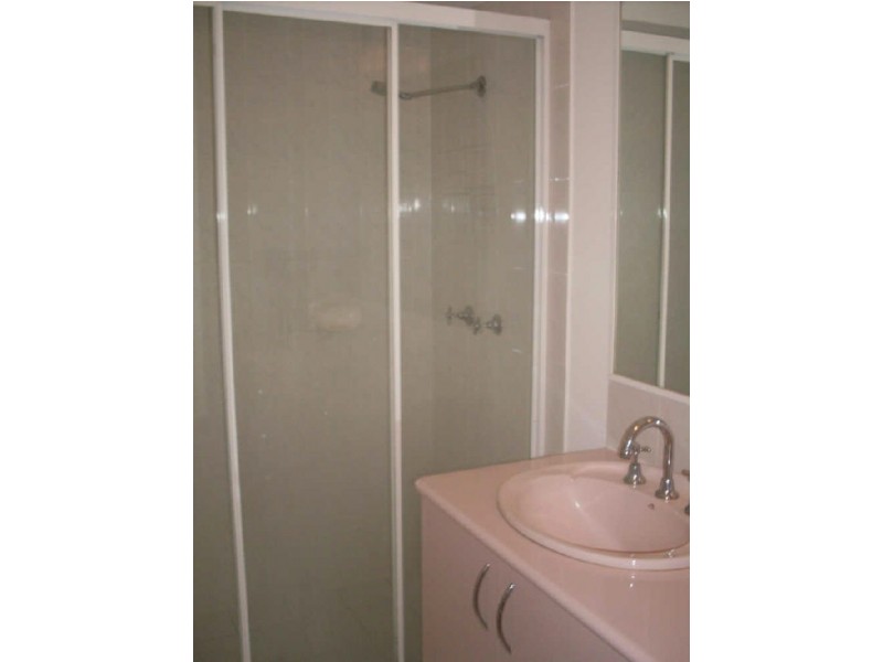 1/5 Old Burleigh Road, Surfers Paradise QLD 4217