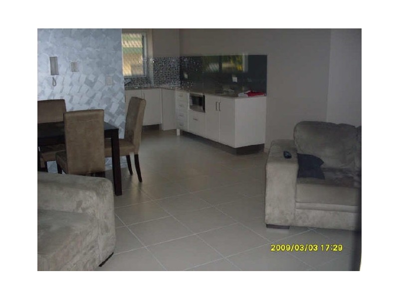 2/37 Peninsular Dve, Surfers Paradise QLD 4217
