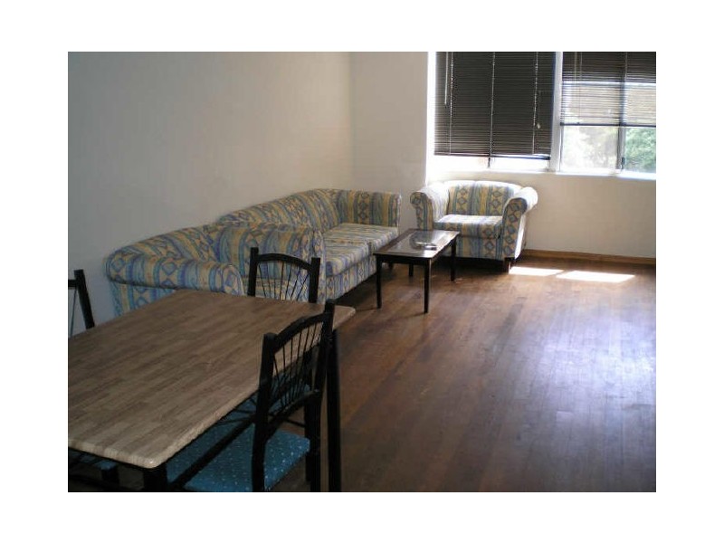 15/34 Remembrance Dve, Surfers Paradise QLD 4217