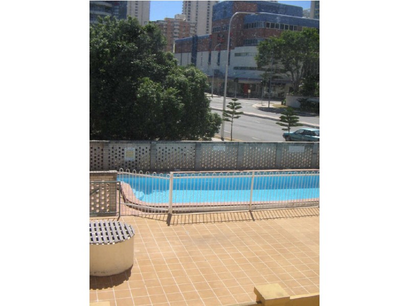 15/34 Remembrance Dve, Surfers Paradise QLD 4217