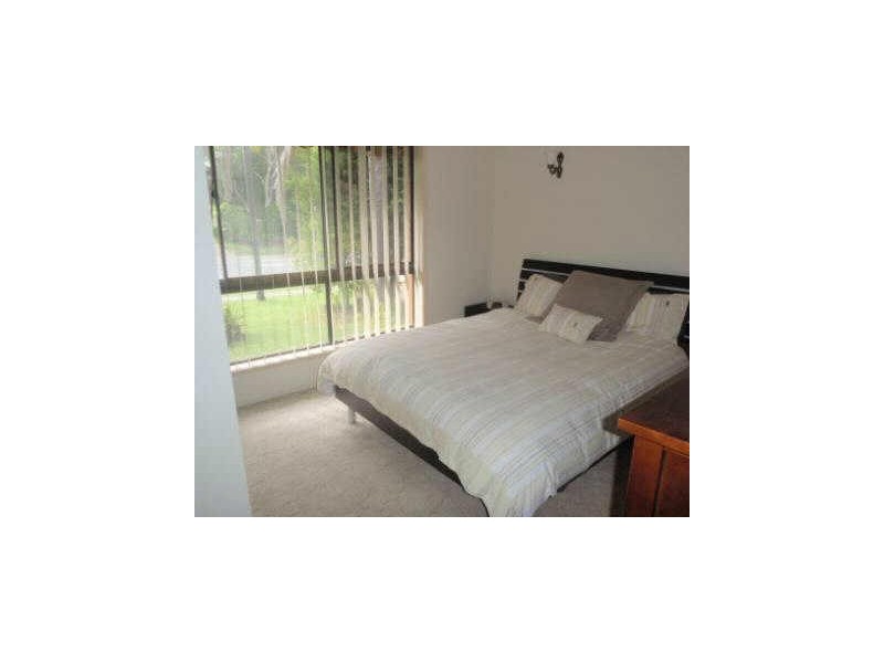 96 Mattocks Rd, Burleigh Waters QLD 4220