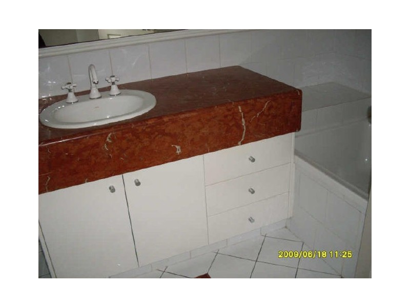 21/6 ‘Elkhorn Tower’ View Ave, Surfers Paradise QLD 4217