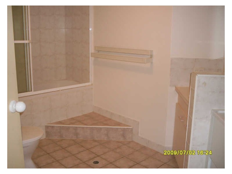 10/124 Queen St, Southport QLD 4215