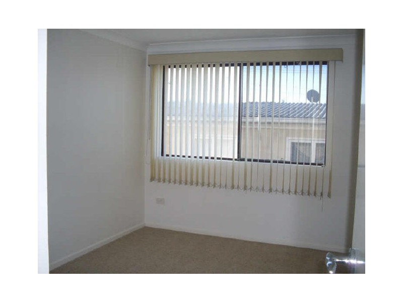 8/26 Stanhill Dve, Chevron Island QLD 4217