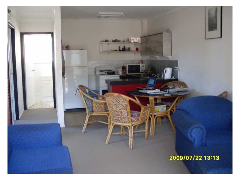 45 Burra Street, Chevron Island QLD 4217