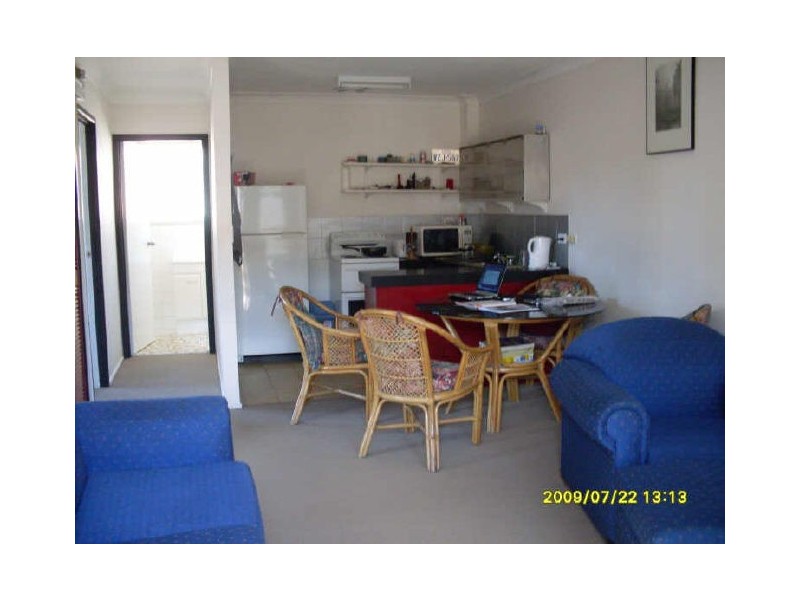 45 Burra Street, Chevron Island QLD 4217