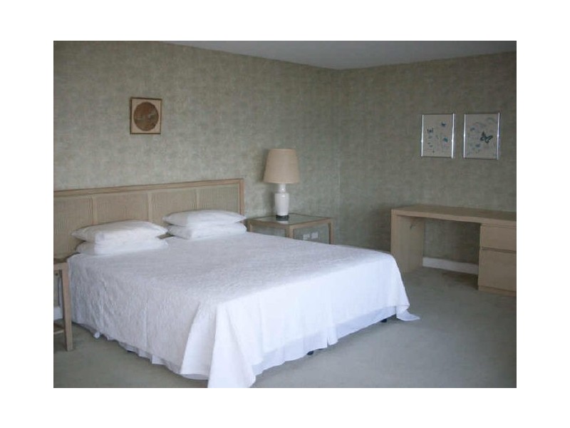 901/40 The Esplanade, Surfers Paradise QLD 4217