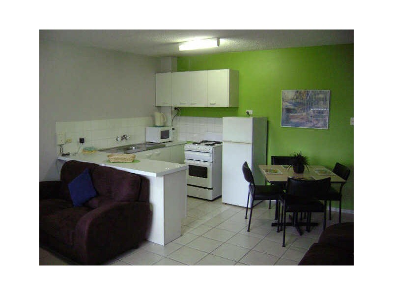 3/22 Leonard Avenue, Surfers Paradise QLD 4217