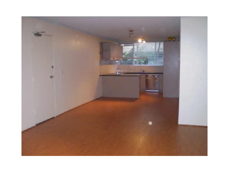 1/11 Lather Street, Southport QLD 4215