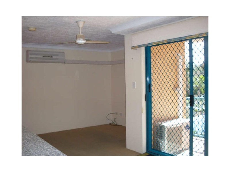 209/40-42 Tarcoola Cres, Chevron Island QLD 4217