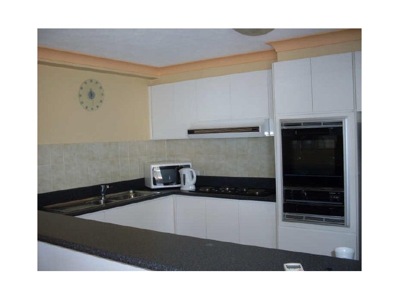 21B/30 Laycock St, Surfers Paradise QLD 4217