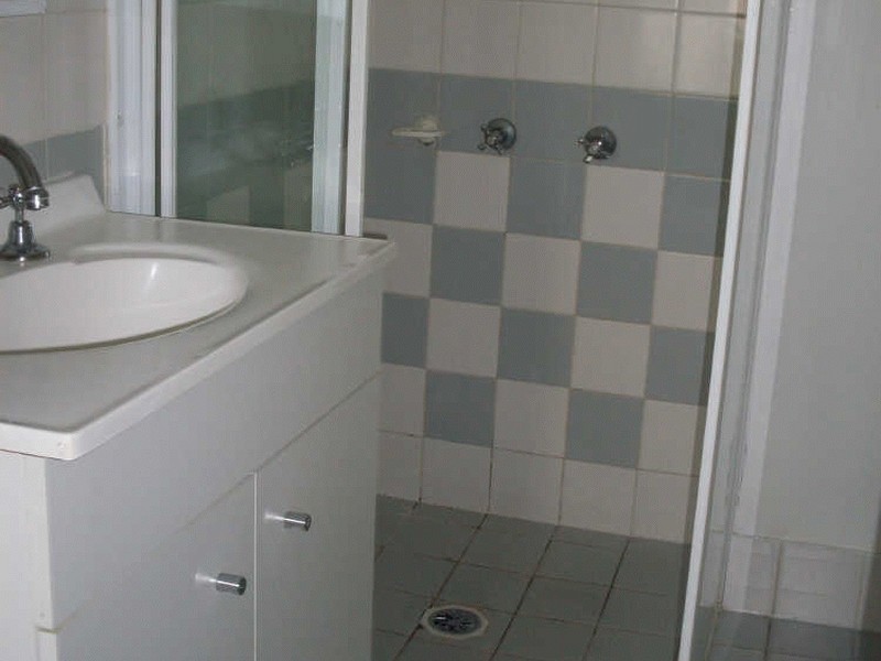 69-73 Ferny Avenue, Surfers Paradise QLD 4217