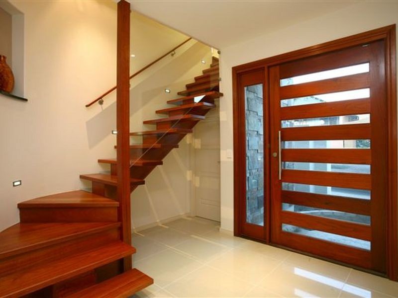 62 Hedges Avenue, Mermaid Beach QLD 4218