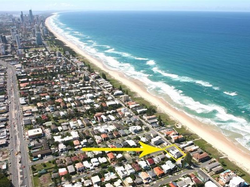 62 Hedges Avenue, Mermaid Beach QLD 4218