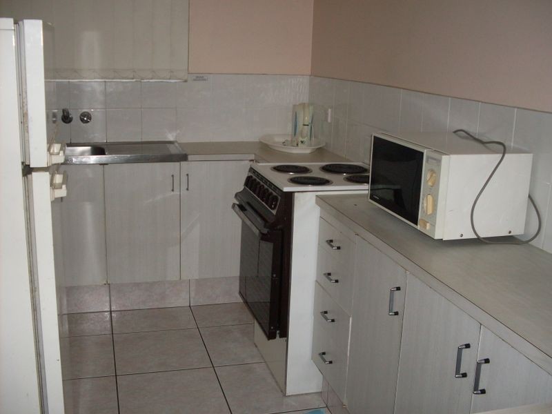 12-14 Hamilton Avenue, Surfers Paradise QLD 4217