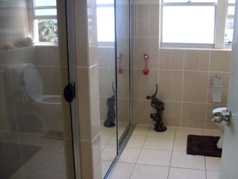 20/15 Pacific Street, Surfers Paradise QLD 4217