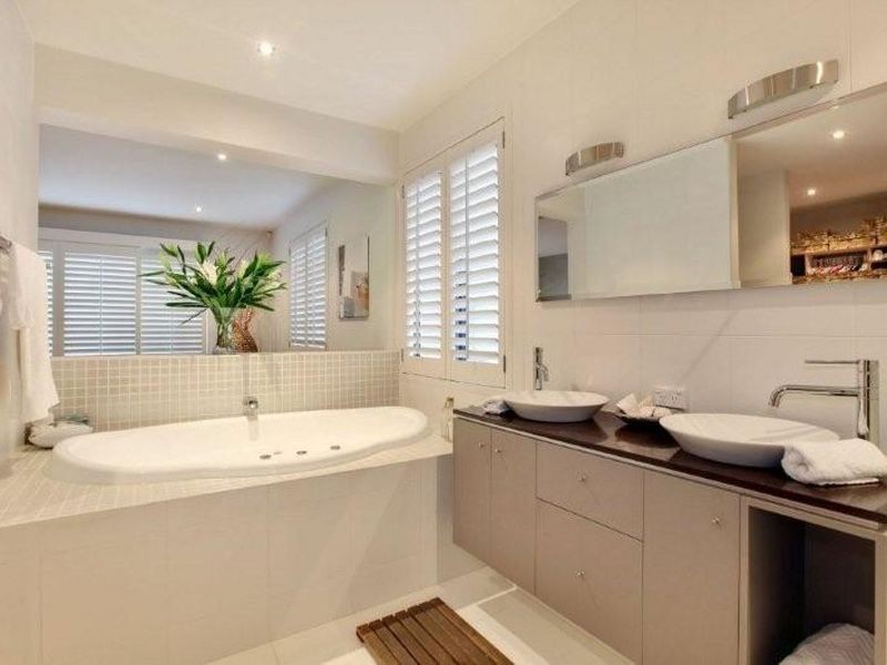 28B Armrick Street, Broadbeach QLD 4218
