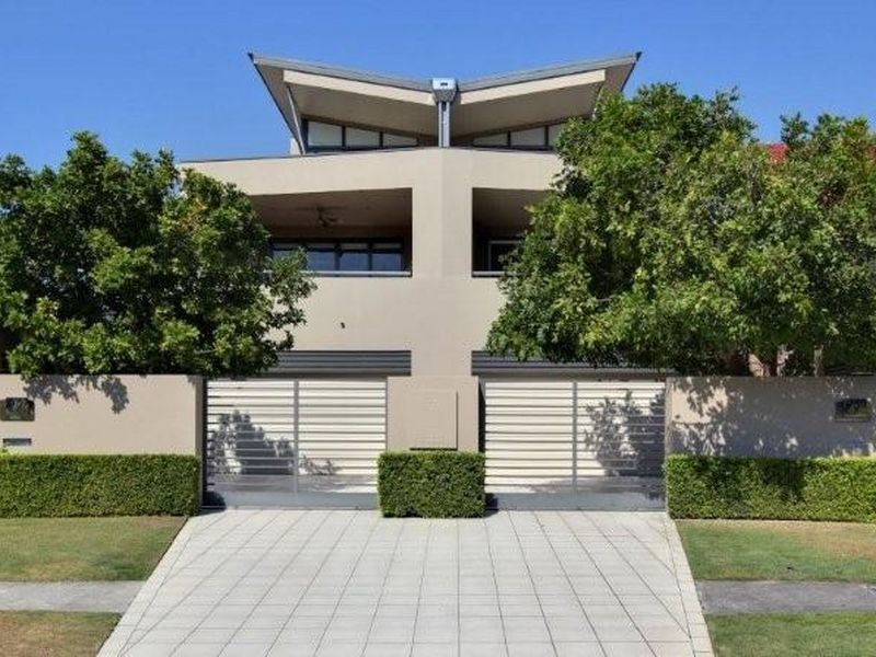 28B Armrick Street, Broadbeach QLD 4218