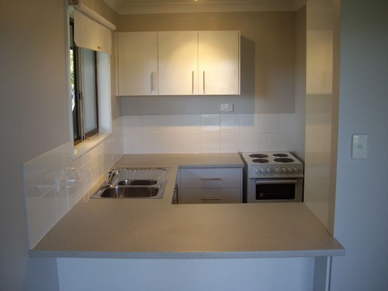 4/168 Whiting Street, Labrador QLD 4215