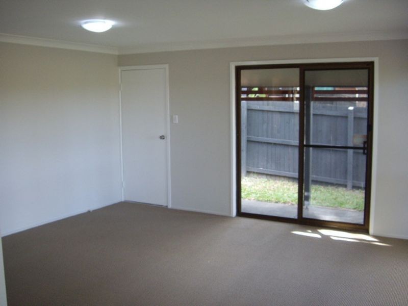 4/168 Whiting Street, Labrador QLD 4215