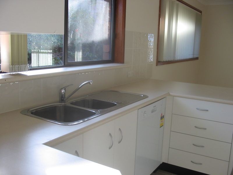 12 River Crescent, Broadbeach Waters QLD 4218