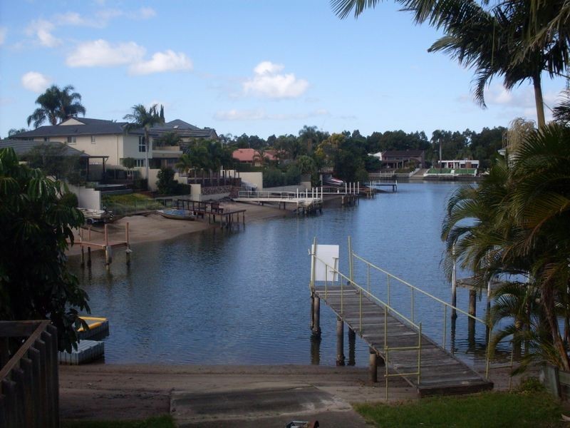 24 Platypus Avenue, Sorrento QLD 4217