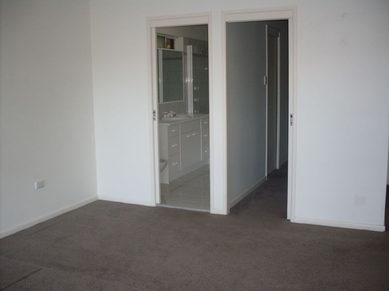 24 Platypus Avenue, Sorrento QLD 4217