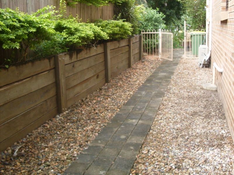 61 Dunkeith Avenue, Benowa QLD 4217