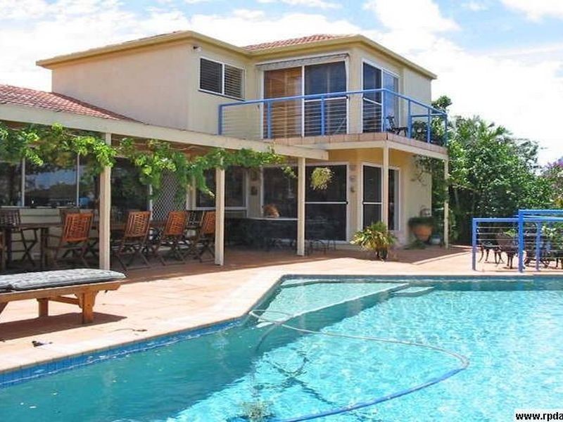 3 Chale Court, Sorrento QLD 4217