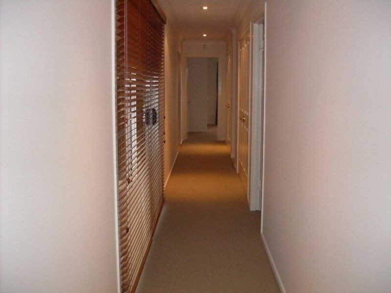 3 Chale Court, Sorrento QLD 4217