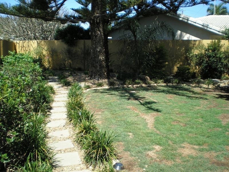 31 Remo Street, Isle Of Capri QLD 4217