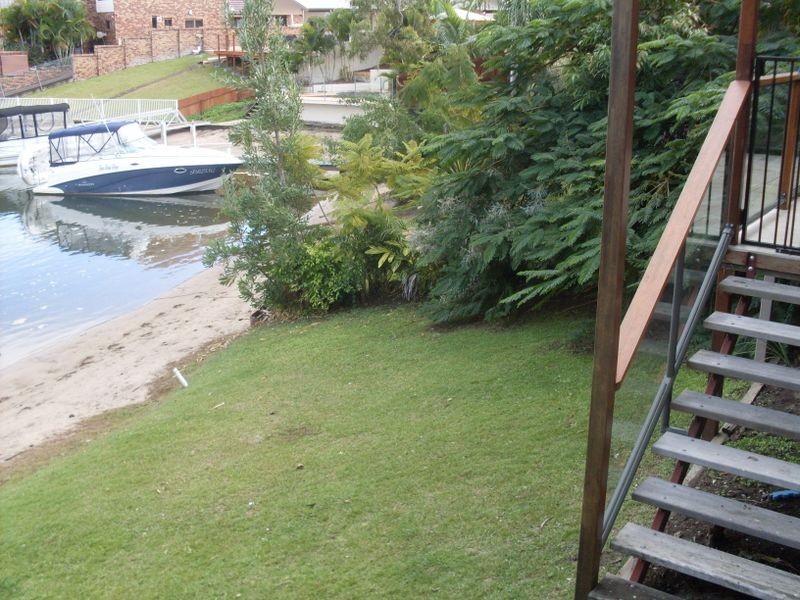 30 Blair Athol Crescent, Sorrento QLD 4217