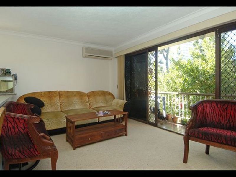 8/26 Stanhill Drive, Chevron Island QLD 4217