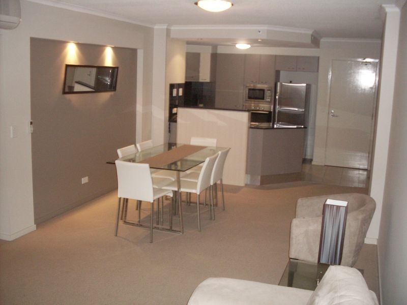 334/21 Cypress Avenue, Surfers Paradise QLD 4217