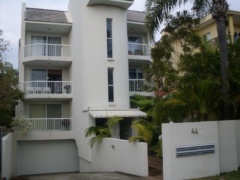 3/44 Britannia Avenue, Broadbeach QLD 4218