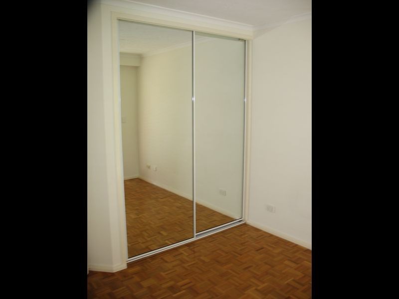 3/44 Britannia Avenue, Broadbeach QLD 4218