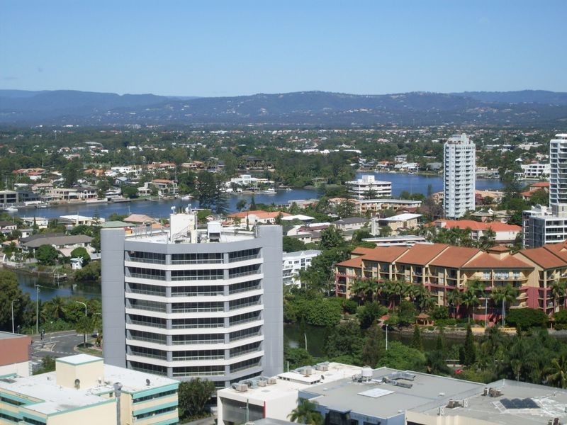 18 Hanlan Street, Surfers Paradise QLD 4217