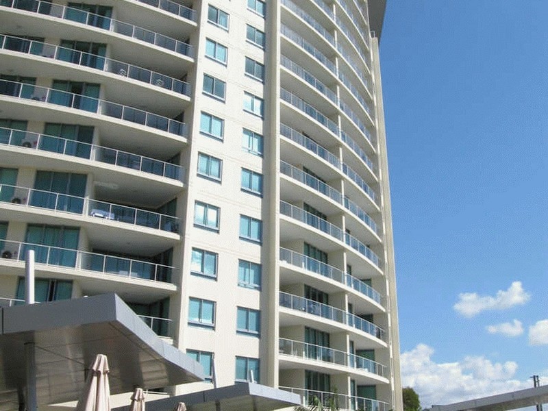 1006/2893 Gold Coast Highway & Fern Street, Surfers Paradise QLD 4217