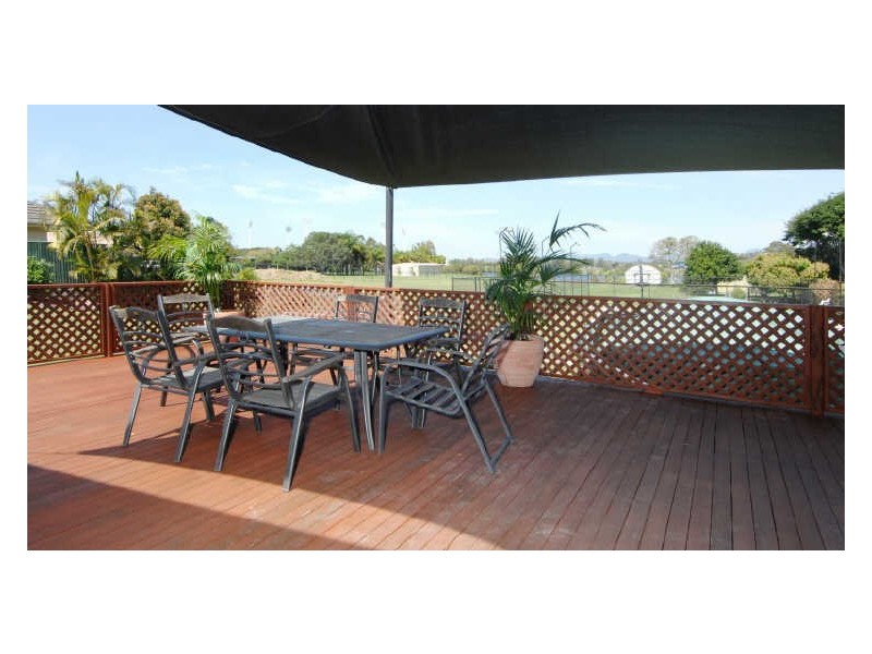 11 Maryland Avenue, Carrara QLD 4211